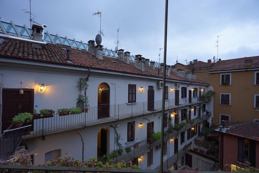 Central Guesthouse Cir 015146-Cni-01484 Milano Eksteriør billede