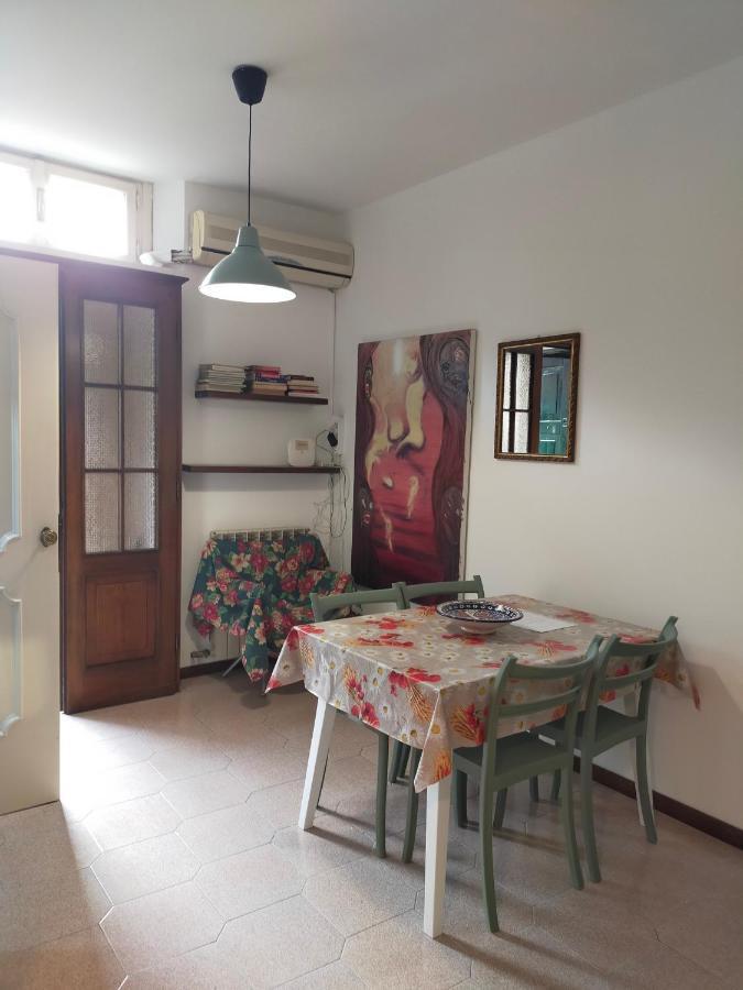 Central Guesthouse Cir 015146-Cni-01484 Milano Eksteriør billede