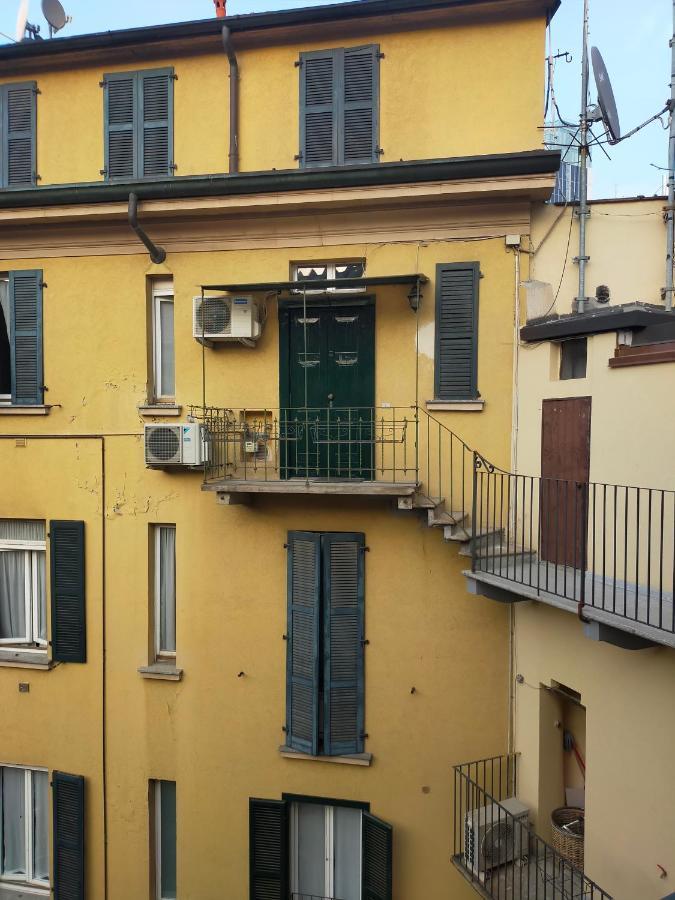 Central Guesthouse Cir 015146-Cni-01484 Milano Eksteriør billede