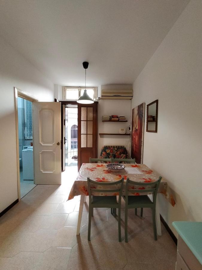 Central Guesthouse Cir 015146-Cni-01484 Milano Eksteriør billede
